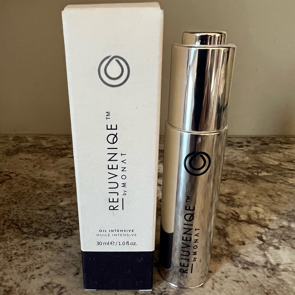 Monat Rejuveniqe Oil Intensive - Silver Hair Treatment (30 ml)